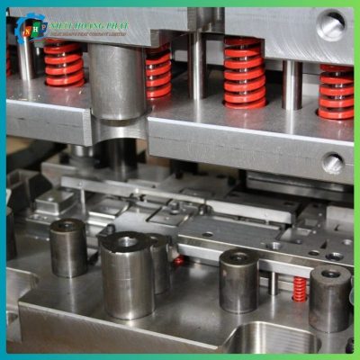 Dịch vụ chế tạo khuôn dập ống kim loại chất lượng cao